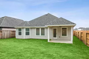 946 Garden Path Dr, Willis, TX 77378 - Photo 5