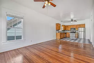 1615 Winnie St, Galveston, TX 77550 - Photo 7