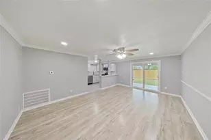 4002 Prudence Dr, Houston, TX 77045 - Photo 5