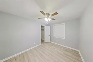 4002 Prudence Dr, Houston, TX 77045 - Photo 11