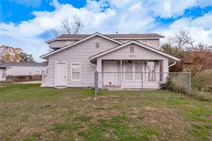 200 W Caroline St, Trinity, TX 75862 - Photo 1