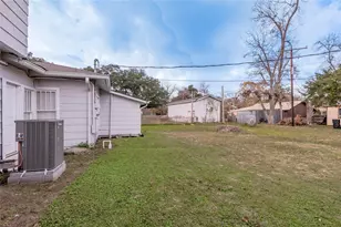 200 W Caroline St, Trinity, TX 75862 - Photo 29
