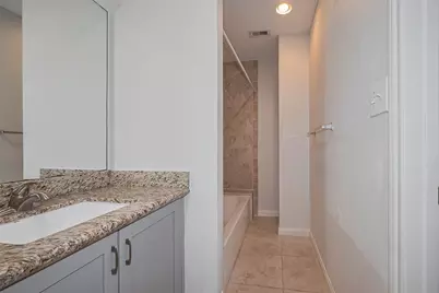 5333 Richmond Avenue #25, Houston, TX 77056 - Photo 3