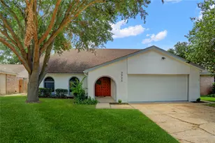 7926 Windy Creek Dr, Houston, TX 77040 - Photo 5