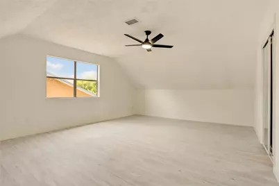 7926 Windy Creek Drive, Houston, TX 77040 - Photo 37
