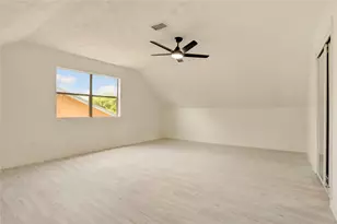 7926 Windy Creek Dr, Houston, TX 77040 - Photo 37