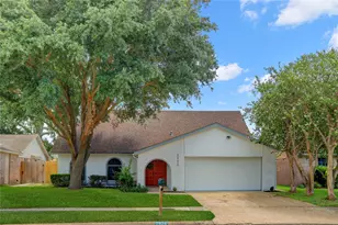 7926 Windy Creek Dr, Houston, TX 77040 - Photo 3