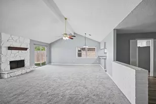 1323 Castle Glen Dr, Houston, TX 77015 - Photo 11