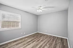 1323 Castle Glen Dr, Houston, TX 77015 - Photo 19