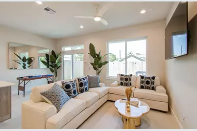 5215 Noble Street #B, Houston, TX 77020 - Photo 3