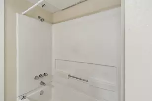 208 Yacht Club Ln, Seabrook, TX 77586 - Photo 25