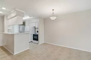 208 Yacht Club Ln, Seabrook, TX 77586 - Photo 11