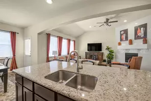 14806 AUTUMN LONG TRL, Humble, TX 77396 - Photo 19
