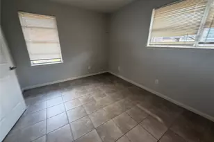 5201 Jezebel St, Houston, TX 77033 - Photo 29
