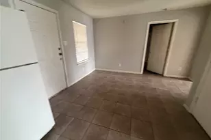 5201 Jezebel St, Houston, TX 77033 - Photo 23