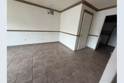 5201 Jezebel Street, Houston, TX 77033 - Photo 9