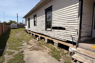 118 Van Molan St, Houston, TX 77022 - Photo 13