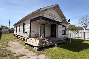 118 Van Molan St, Houston, TX 77022 - Photo 1