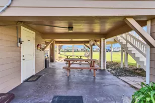 914 Treaty Dr, Surfside Beach, TX 77541 - Photo 5