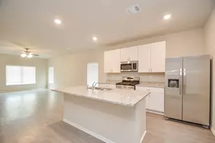 25513 Blossom Ct, Montgomery, TX 77316 - Photo 7