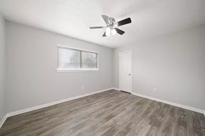 5013 Camden Lane, Pearland, TX 77584 - Photo 19