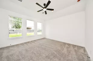 925 1st St, Hempstead, TX 77445 - Photo 17