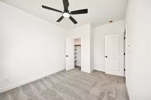 925 1st St, Hempstead, TX 77445 - Photo 25