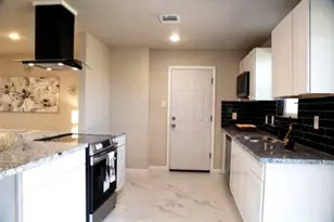 4610 High Point Ln, Houston, TX 77053 - Photo 11