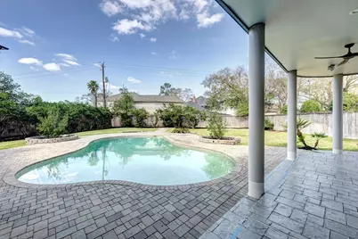 5304 Braeburn Drive, Bellaire, TX 77401 - Photo 29