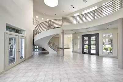 5304 Braeburn Drive, Bellaire, TX 77401 - Photo 3