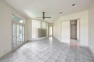 5304 Braeburn Dr, Bellaire, TX 77401 - Photo 19