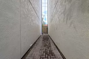 7210 Laguna Villas, Houston, TX 77036 - Photo 33