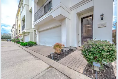 7210 Laguna Villas, Houston, TX 77036 - Photo 3