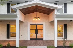 4810 Bayou Vista Dr, Houston, TX 77091 - Photo 3