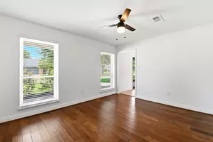4810 Bayou Vista Dr, Houston, TX 77091 - Photo 17