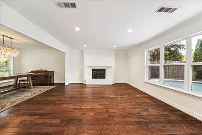 4810 Bayou Vista Drive, Houston, TX 77091 - Photo 7