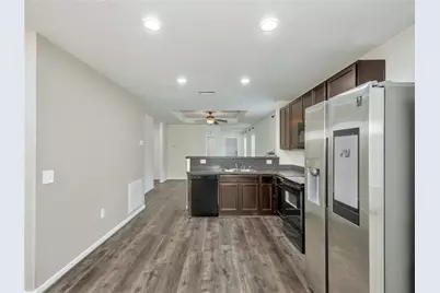 9906 Orchid Spring Lane, Houston, TX 77044 - Photo 11