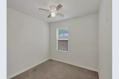 9906 Orchid Spring Lane, Houston, TX 77044 - Photo 19