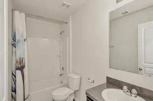 9906 Orchid Spring Ln, Houston, TX 77044 - Photo 17