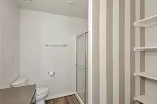 9906 Orchid Spring Ln, Houston, TX 77044 - Photo 21