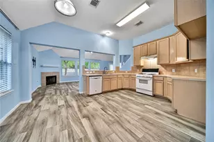 30702 Country Meadows Dr, Tomball, TX 77375 - Photo 9