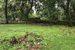 131 Frontier Ln, Freeport, TX 77541 - Photo 3