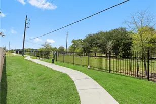 3015 Dovedale St, Pearland, TX 77584 - Photo 25