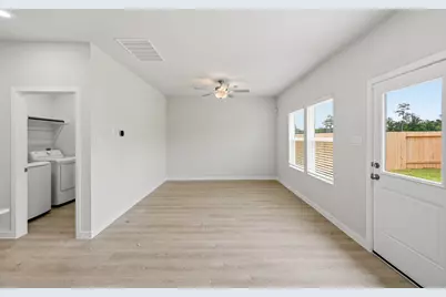 10615 Crockett Meadows Boulevard, Conroe, TX 77306 - Photo 15