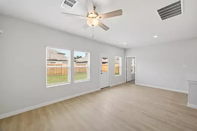 10615 Crockett Meadows Boulevard, Conroe, TX 77306 - Photo 17