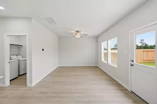 10615 Crockett Meadows Blvd, Conroe, TX 77306 - Photo 15