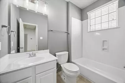 3324 Masters Point Drive, Houston, TX 77091 - Photo 15
