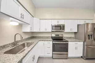 7545 Brompton St, Houston, TX 77025 - Photo 9