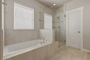 880 Wakefield Dr, Houston, TX 77018 - Photo 25