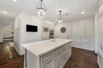 10818 Pepper Lane, Houston, TX 77079 - Photo 13